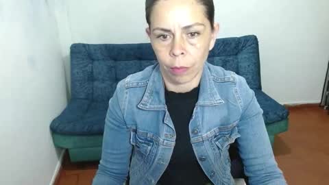 Snapshot of marilyn_xxxx chatting on October 12, 10:33 pm Marilyn online show from October 12, 10:33 pm