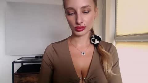 MarilynDevilish online show from September 17, 7:34 am