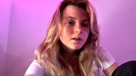 Esma online show from December 2, 12:58 pm