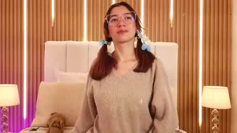 marinette online show from February 24, 1:03 pm