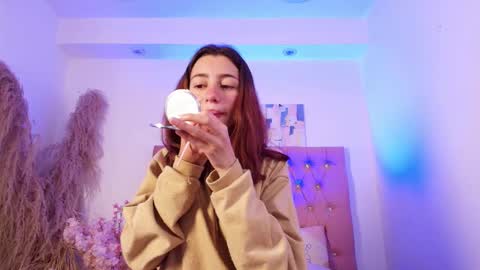 marinette online show from January 10, 2:33 pm