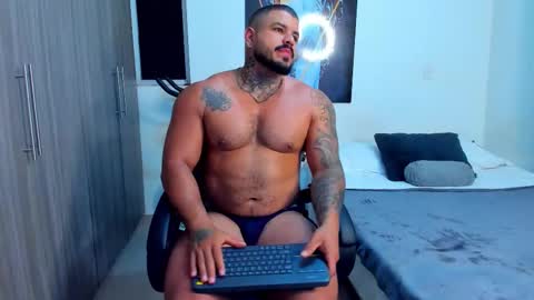 Snapshot of mario_teran chatting on September 27, 8:12 am Mario Teran online show from September 27, 8:12 am