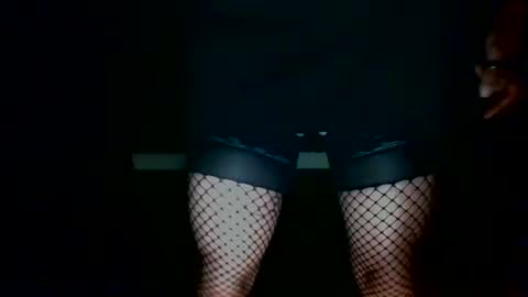 Snapshot of maripaula369 chatting on October 16, 9:31 am Maripaula369 online show from October 16, 9:31 am