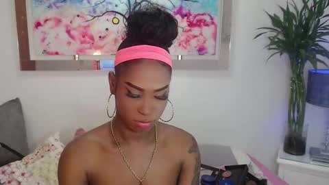 Nathaly online show from December 2, 2:04 pm