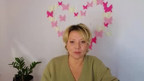 MariStyles online show from October 23, 6:04 am