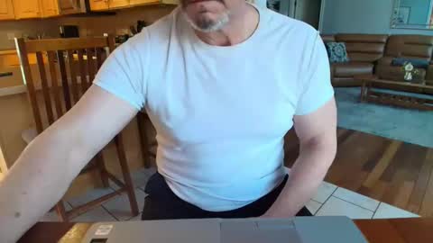 Mark online show from March 2, 10:27 pm