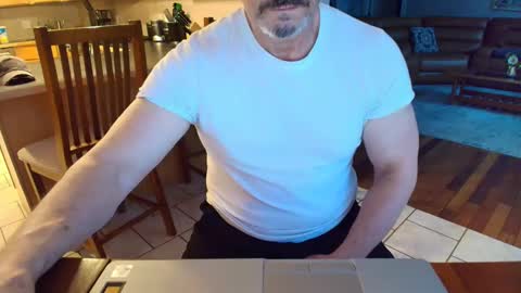 Mark online show from February 28, 11:01 pm