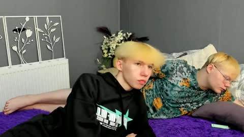 mark_brain online show from April 26, 1:42 pm