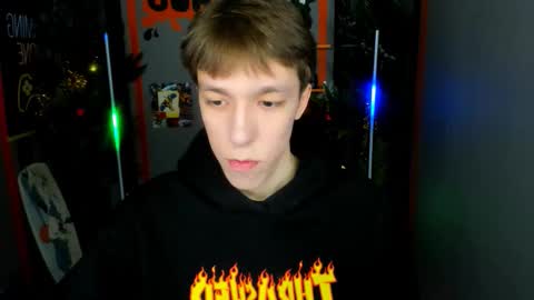 Mark online show from December 14, 11:05 am