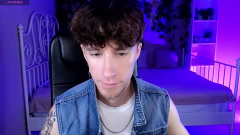 mark_caron online show from October 4, 8:50 pm