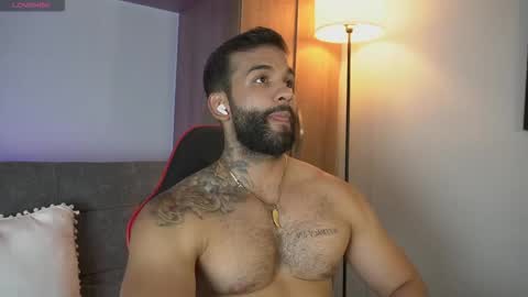 Mark online show from March 3, 10:50 pm