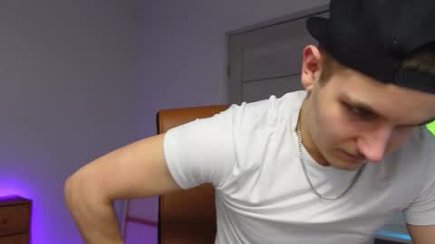 MARK KARSON online show from February 10, 7:06 pm