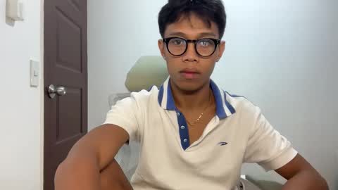 markanthony54 online show from April 8, 2:09 pm