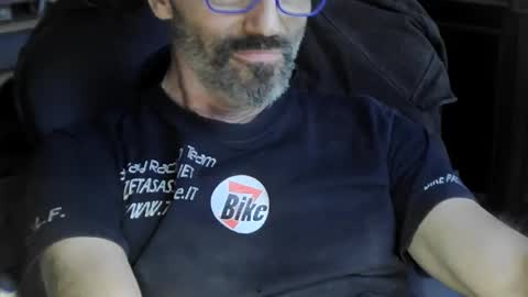 markazzo1 online show from December 19, 2:56 am