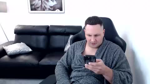 Master online show from September 14, 9:33 am