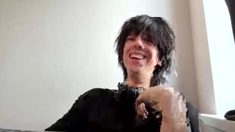 Mark online show from April 2, 1:40 pm