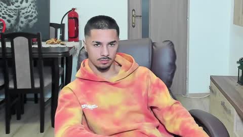 Tison online show from December 7, 1:35 pm