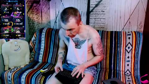 markus rivas online show from November 17, 1:08 am