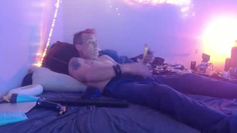 markymark101825061 online show from January 20, 7:58 am