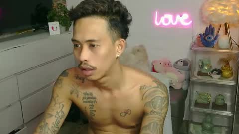 marlmoreno10 online show from March 26, 7:57 am