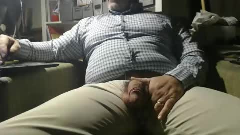 Snapshot of marrieddad19751975 chatting on February 21, 2:50 am only fans marrieddad19751975 online show from February 21, 2:50 am