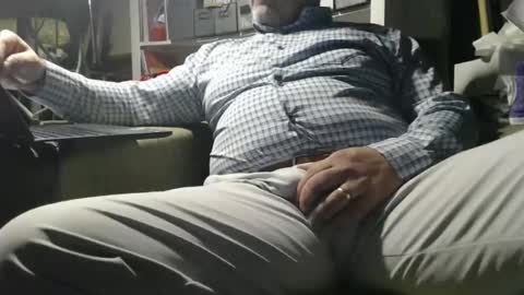 Snapshot of marrieddad19751975 chatting on January 23, 2:44 am only fans marrieddad19751975 online show from January 23, 2:44 am
