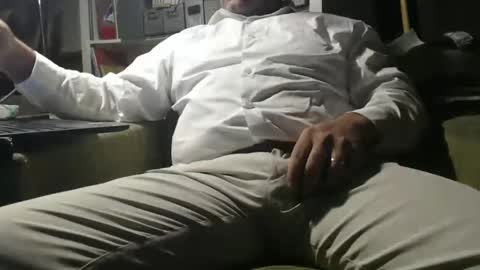 Snapshot of marrieddad19751975 chatting on February 19, 4:01 am only fans marrieddad19751975 online show from February 19, 4:01 am