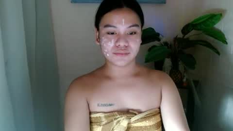 Wenwen online show from March 2, 7:12 pm