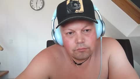 mars0481 online show from May 27, 4:04 pm