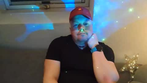 mars0481 online show from December 17, 8:04 pm