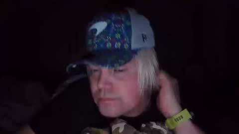 mars0481 online show from December 3, 3:15 am