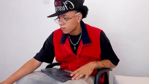 MARSHALL online show from March 13, 1:25 pm