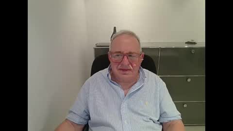 Snapshot of martin_1947 chatting on September 20, 10:35 pm martin_1947 online show from September 20, 10:35 pm