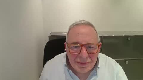 martin_1947 online show from January 11, 8:15 pm