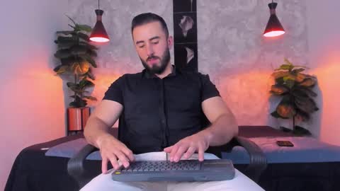 Martin Foster online show from March 31, 3:40 am