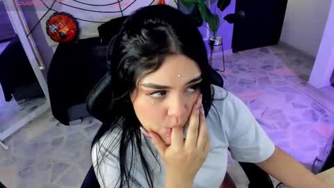 Snapshot of martina_saenz1 chatting on October 8, 8:37 pm Martina online show from October 8, 8:37 pm