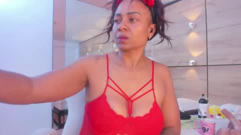 martina touss  online show from January 6, 12:53 pm