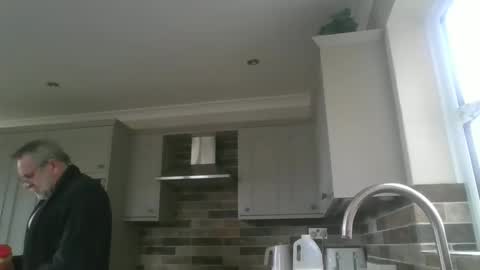 martinrgbxxxx online show from March 24, 8:53 am