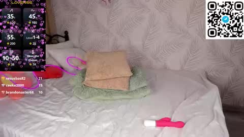 mary__bailey online show from January 8, 12:49 am