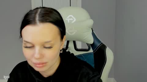 Snapshot of mary_jain13 chatting on October 13, 9:22 am mary_jain13 online show from October 13, 9:22 am
