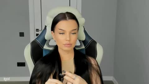 Snapshot of mary_jain13 chatting on October 15, 9:32 am mary_jain13 online show from October 15, 9:32 am