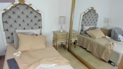 mary joseph online show from November 8, 9:07 pm