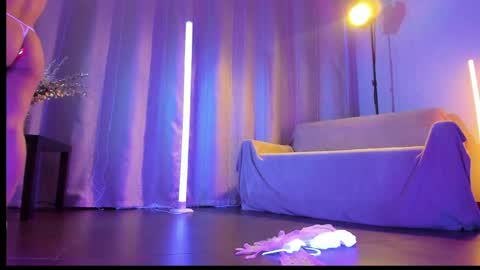 Julia online show from May 25, 9:54 pm