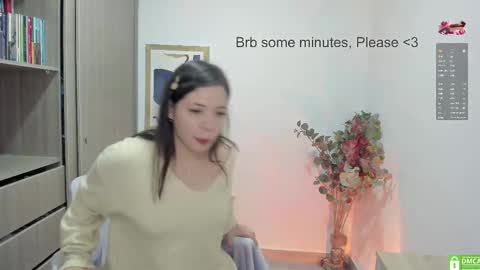 Snapshot of mary_mae chatting on October 9, 2:39 am Girl of your dreams online show from October 9, 2:39 am