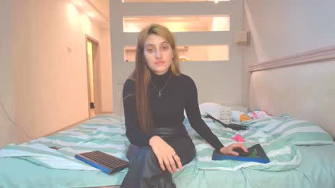 Snapshot of marya442004 chatting on October 14, 8:01 pm marya442004 online show from October 14, 8:01 pm