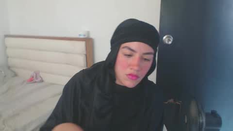 Snapshot of maryam_arabicmilk chatting on January 25, 3:52 pm maryam_arabicmilk online show from January 25, 3:52 pm