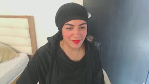 Snapshot of maryam_arabicmilk chatting on March 5, 6:45 pm maryam_arabicmilk online show from March 5, 6:45 pm