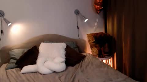 Snapshot of marykeysss chatting on October 4, 4:27 pm Bun online show from October 4, 4:27 pm
