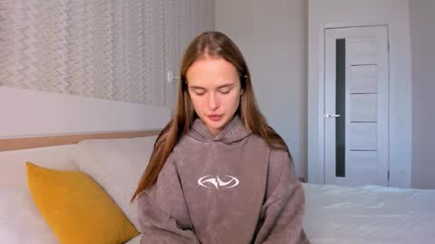 Mari online show from October 22, 6:49 am