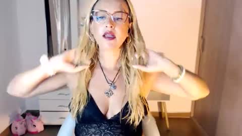 maryline online show from September 16, 3:08 am